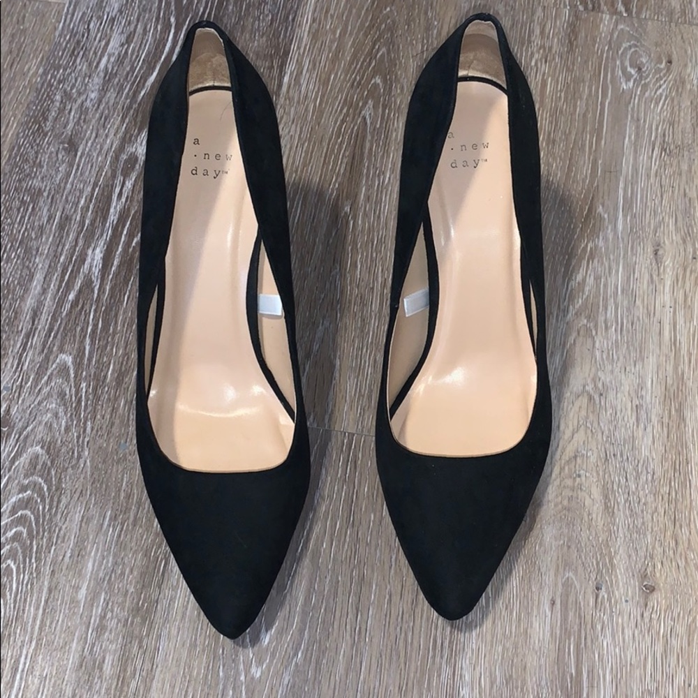 Black Suede Pumps